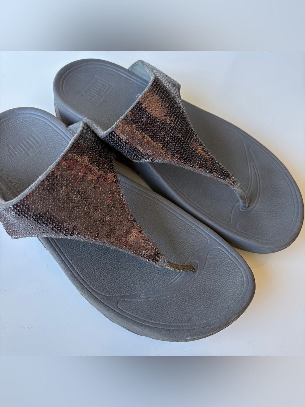 Fit Flop Electra Women’s 9 EU41 Thong Gray Sequins Sandals Shoes